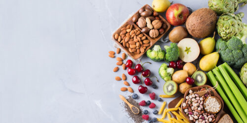 Foods to Eat and Avoid for Managing Dementia