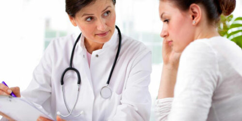 Bone marrow cancer: Symptoms and treatment