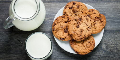 Girl Scout Cookies – History and Available Flavors