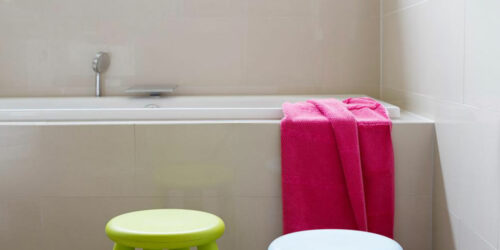 How to use colors in children’s bathroom