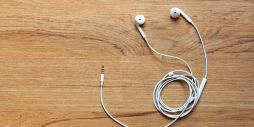 Types of earphones for mobile phones